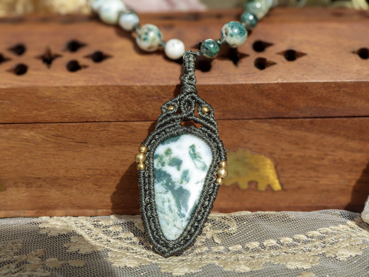 Forest Essence - Baumachat Kette