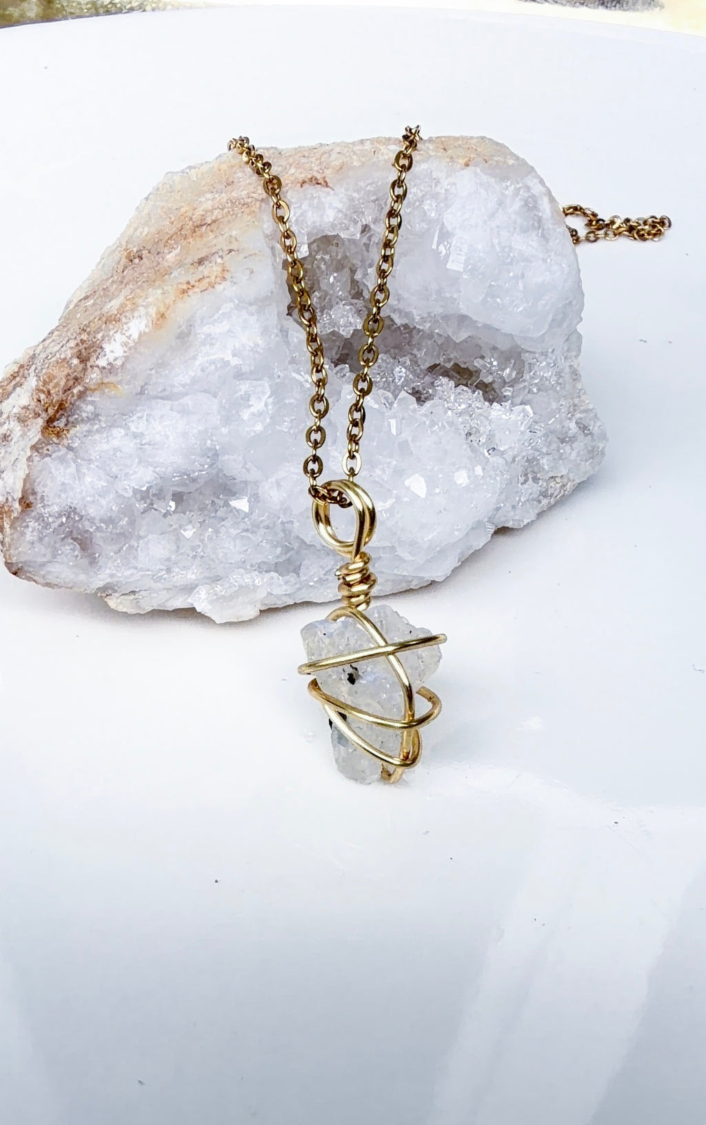 Mondstein Kette Gold für Intuition, Weiblichkeit & Neubeginn