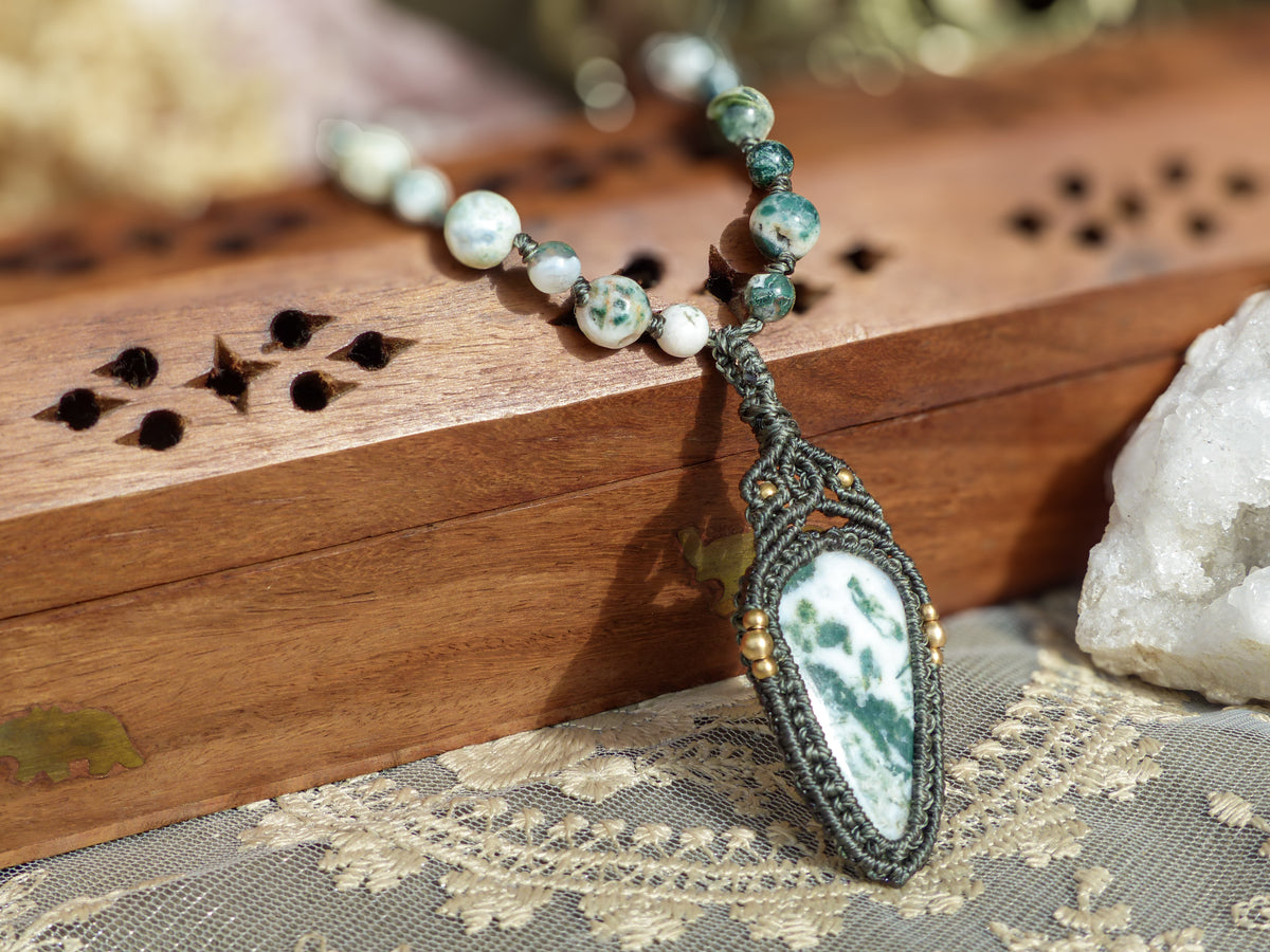 Forest Essence - Baumachat Kette