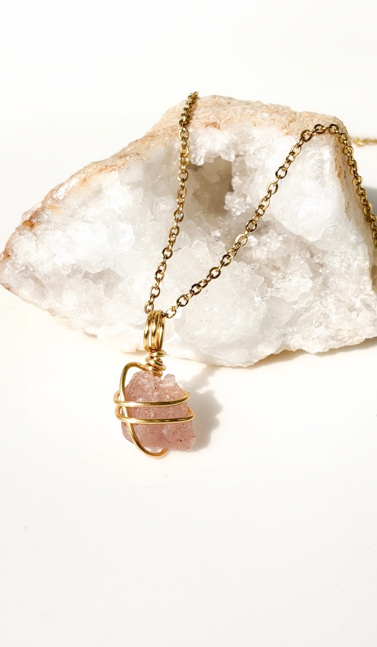 Erdbeerquarz Kette gold - Selbstliebe & Mitgefühl