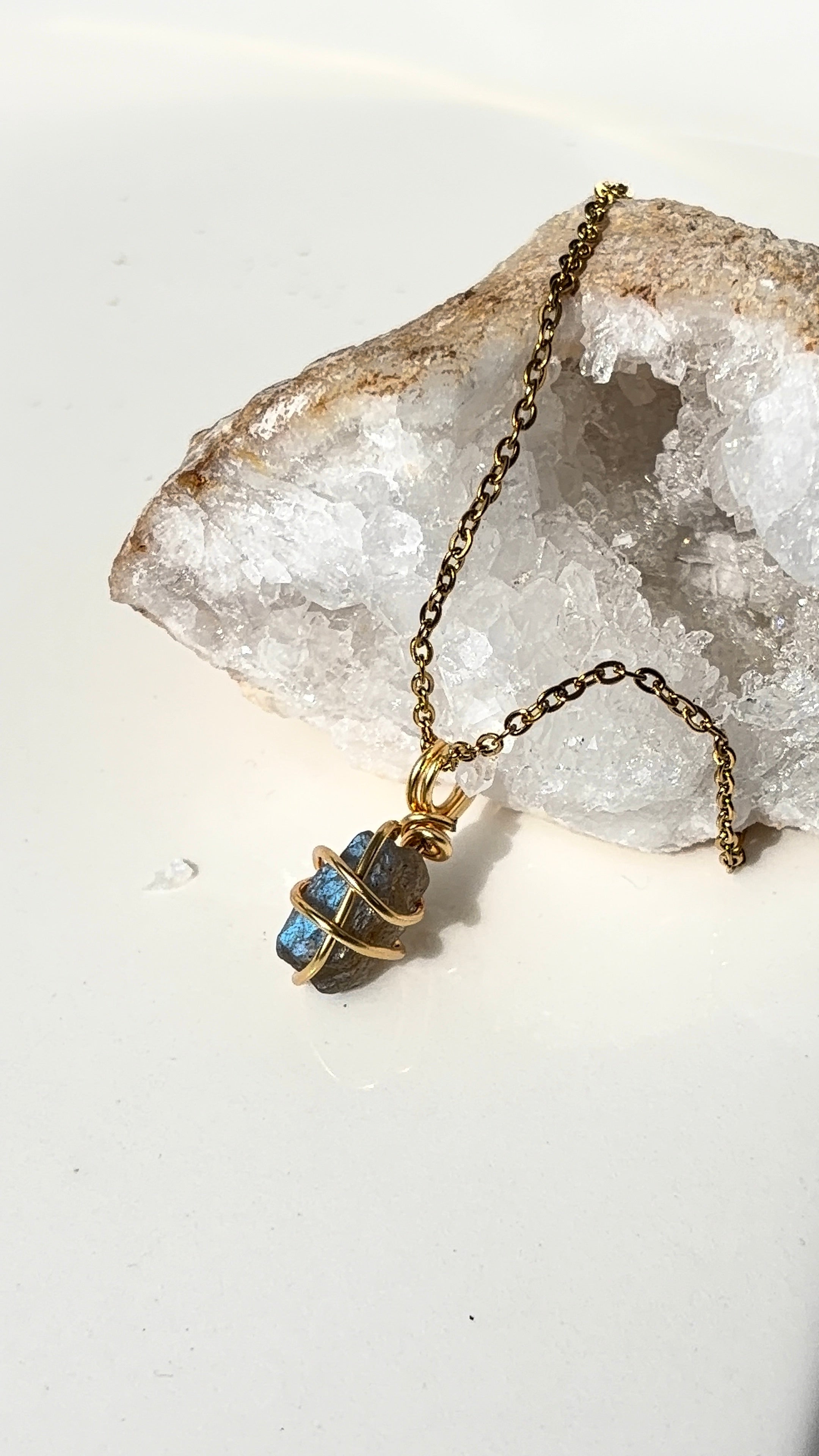 Labradorit Kette für Transformation & Schutz