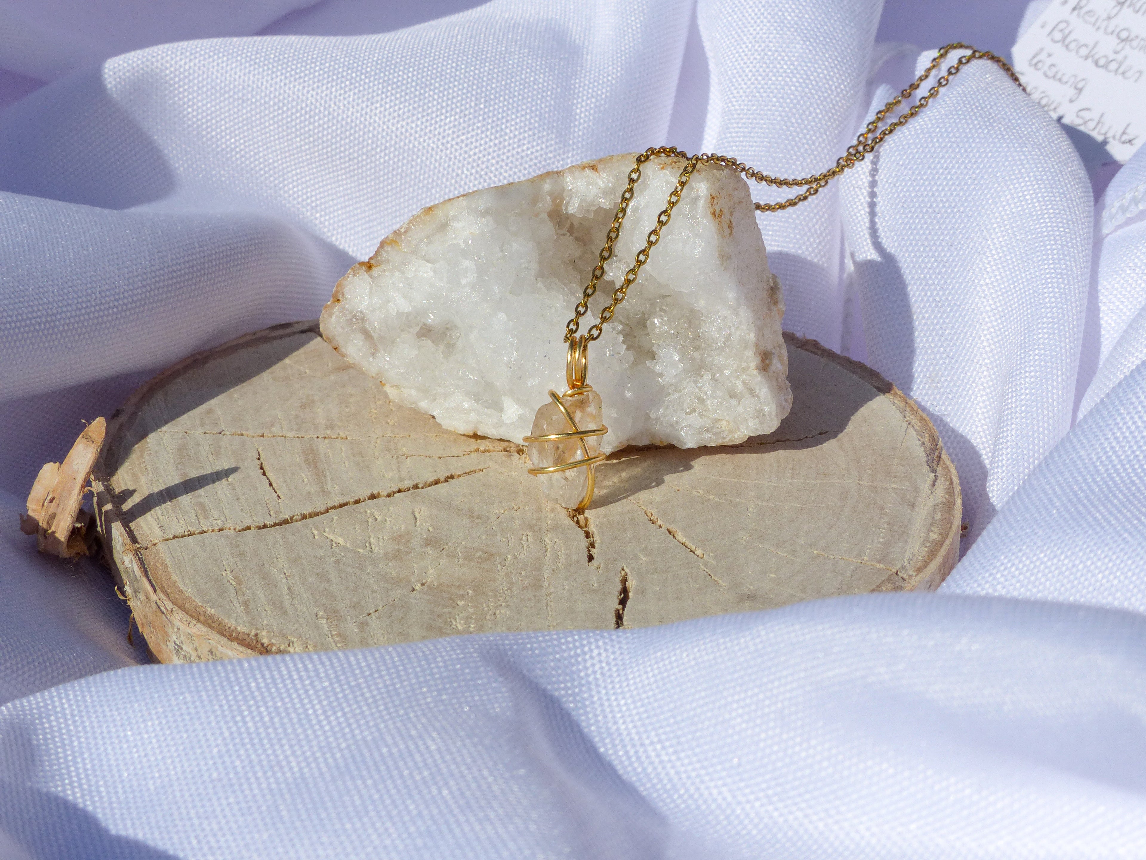 Bergkristall Kette Gold für Klarheit, Energie & Reinheit