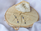 Ohrringe mit Lapislazuli & Süßwasserperle mit Klarheit und Eleganz